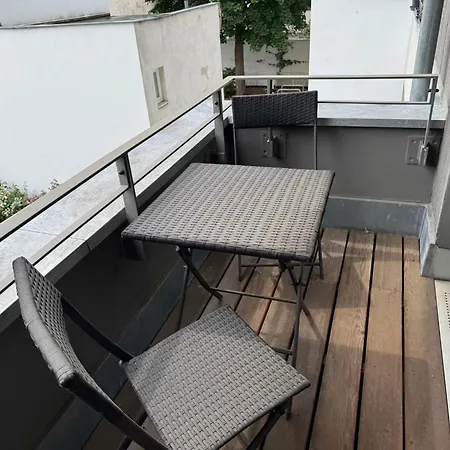 Premium Mit Terasse & Zentraler Lage *